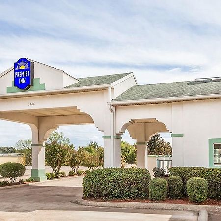 Premier Inn Палестин Экстерьер фото